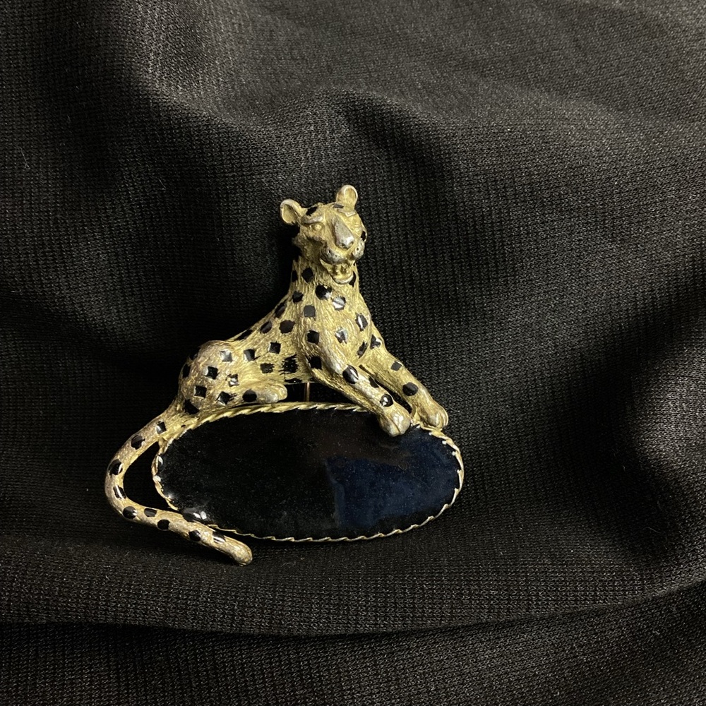 Vintage Elle Leopard Brooch Black Blue Enamel Elegant Retro Glam Exotic